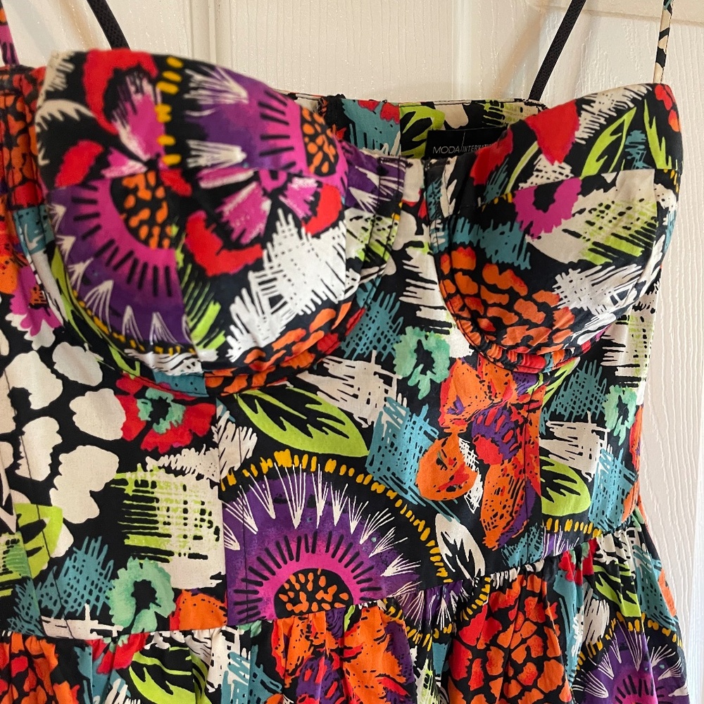 Fun & flirty floral cocktail party dress